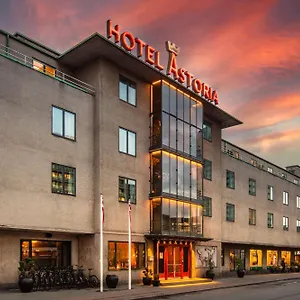 Hotel Astoria, Western Signature Collection