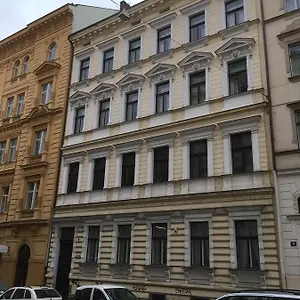 Emma Prague